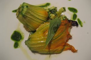 Courgette flowers with balsamic vinegar