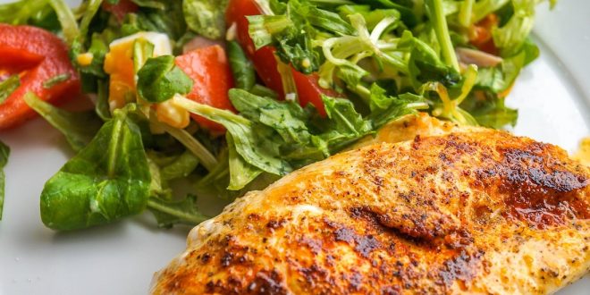 Chicken breast with nuts and original balsamic vinegar