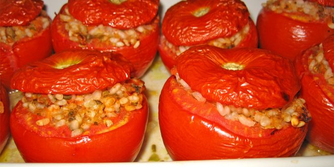 Stuffed tomatoes with rice