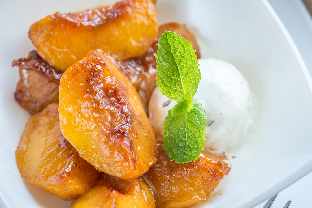 Caramelized peaches and Balsamic Vinegar IGP - Use Balsamic Vinegar