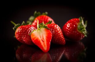 Strawberries with Balsamic Vinegar of Modena